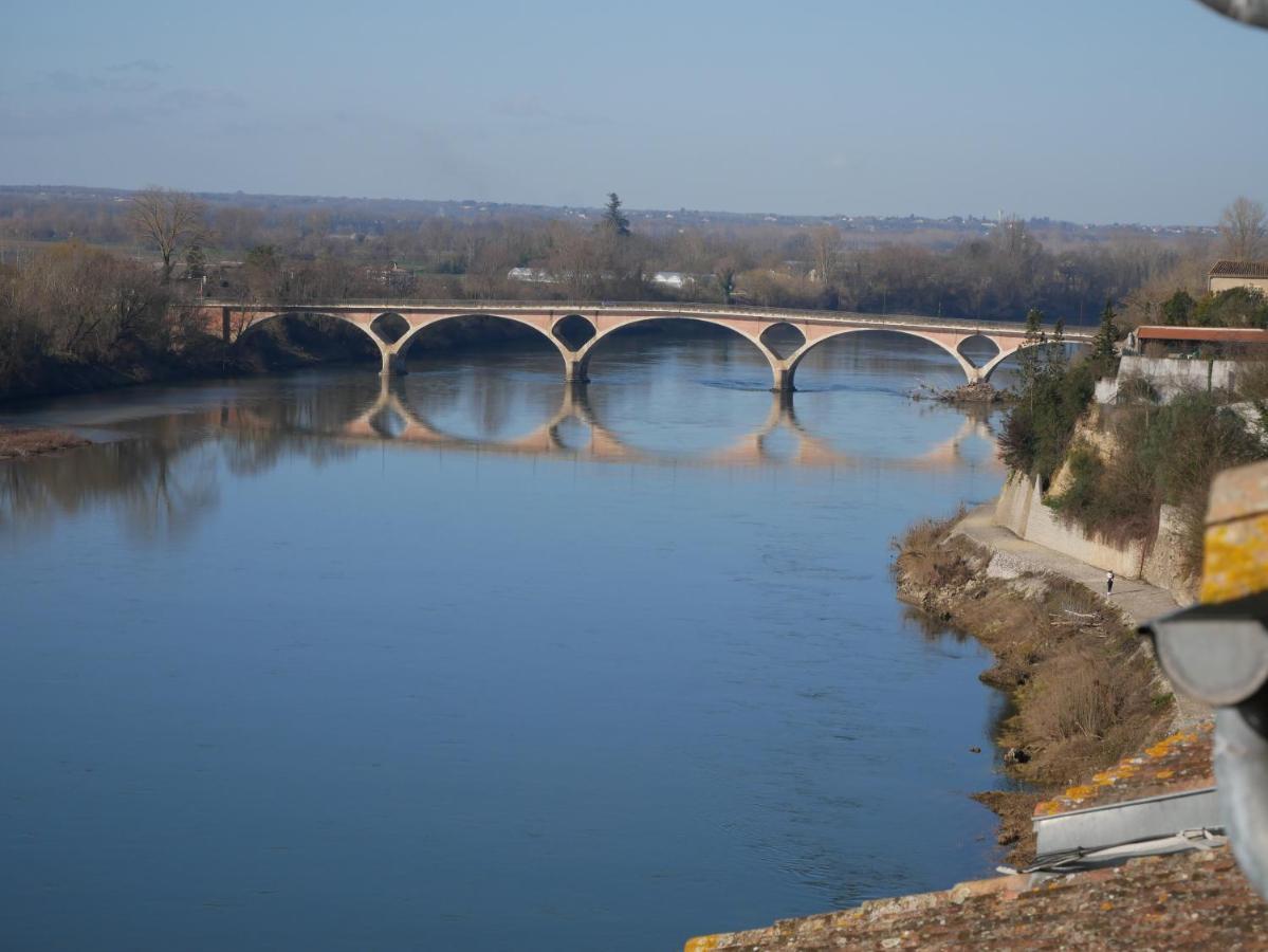 Hotel Restaurant Cote Garonne Le Balcon Des Dames - Tonneins Fauillet Marmande - Vue Panoramique Bord De Garonne Chambres Climatisees Eksteriør billede